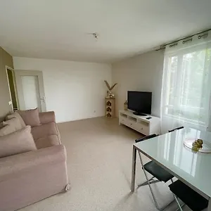 Grand T2 Spacieux Tres Calme Appartement